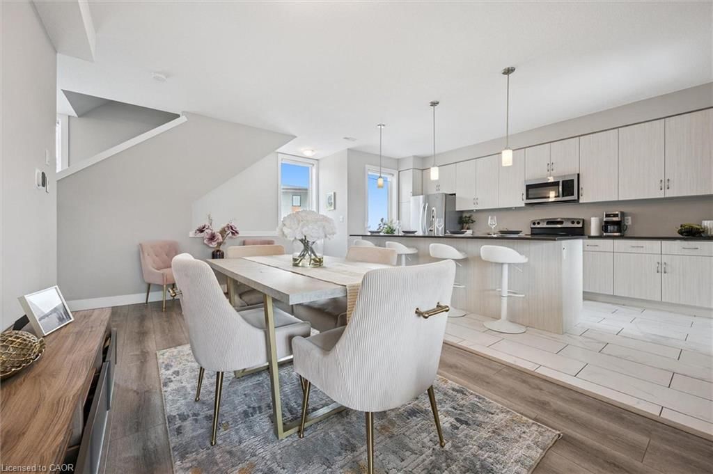 Row/Townhouse for sale at 7-32 Arkell Road, Guelph, ON, N1L 0L4 - Kortright East - MLS: 40805459