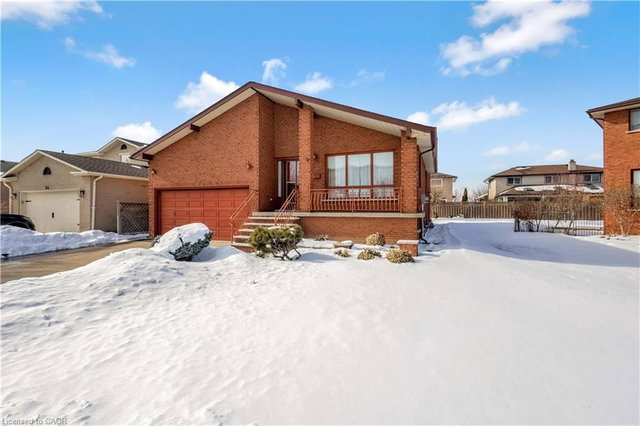 52 Hearthside Crescent