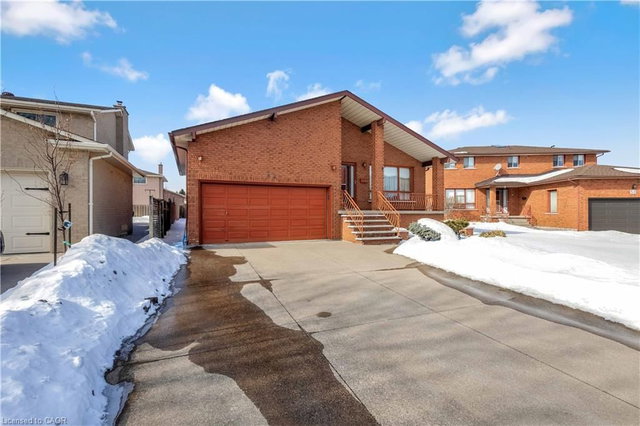 52 Hearthside Crescent