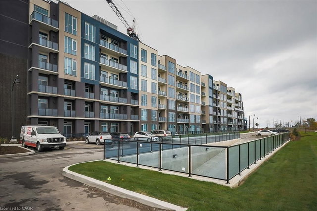 430 - 16 Concord Place