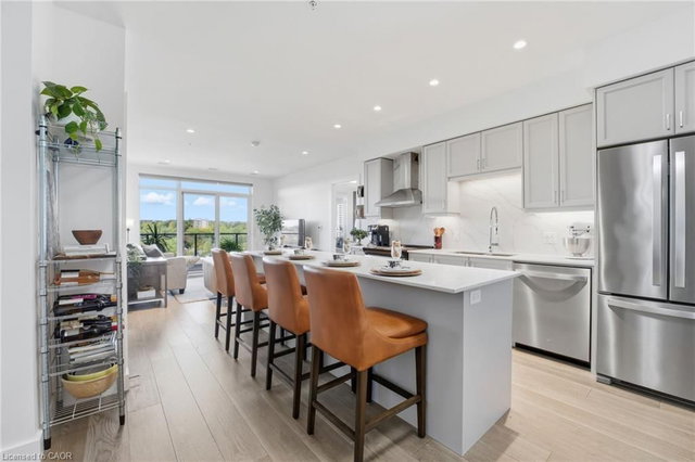 1410 - 15 Glebe Street