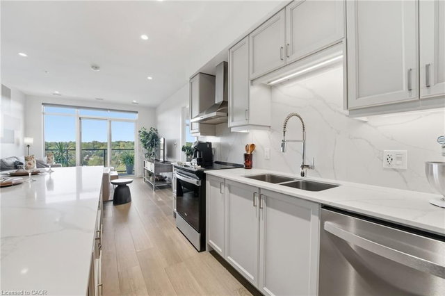 1410 - 15 Glebe Street