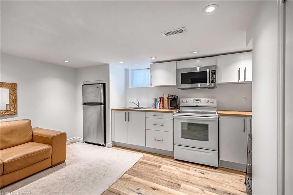 Single Family Residence for sale at 208 East 21st Street, Hamilton, ON, L8V 2T7 - Eastmount - MLS: 40805860