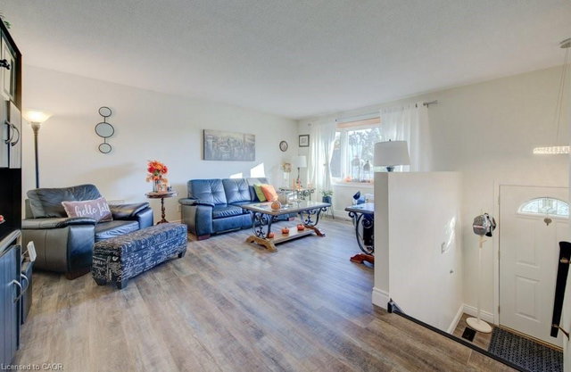 34 Willow Green Court