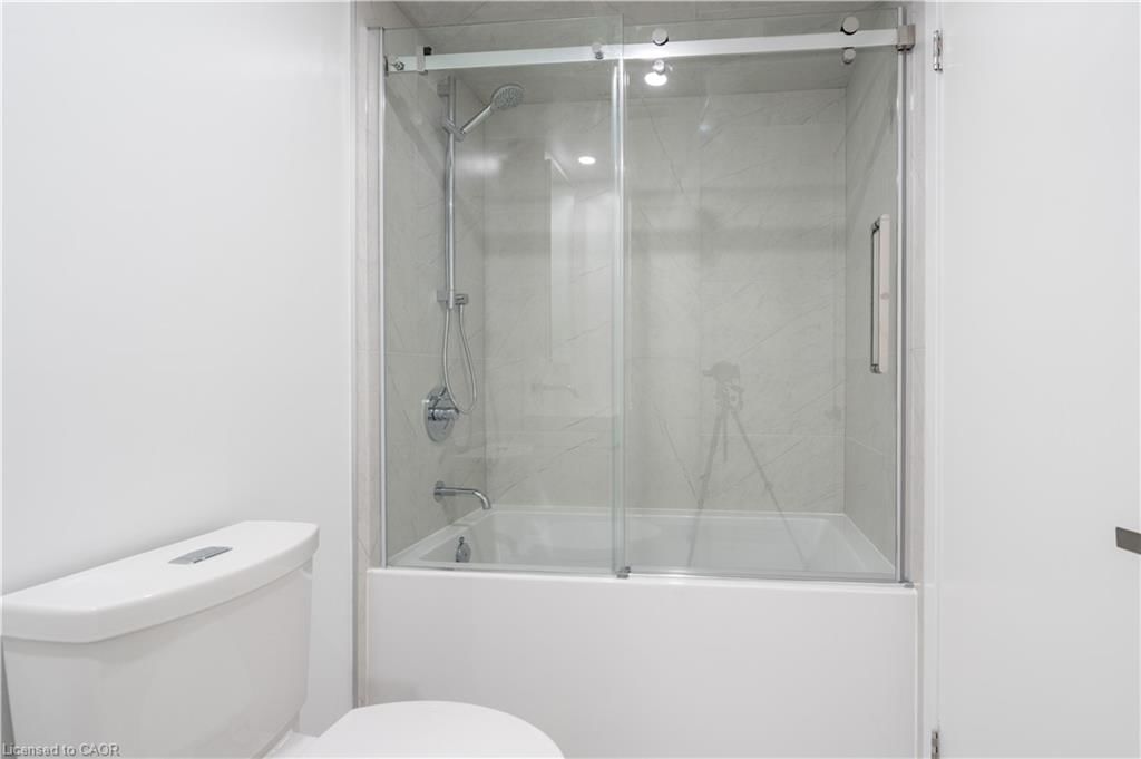 Condo/Apt Unit for sale at 309-370 Martha Street, Burlington, ON, L7R 0G9 - Central - MLS: 40806099