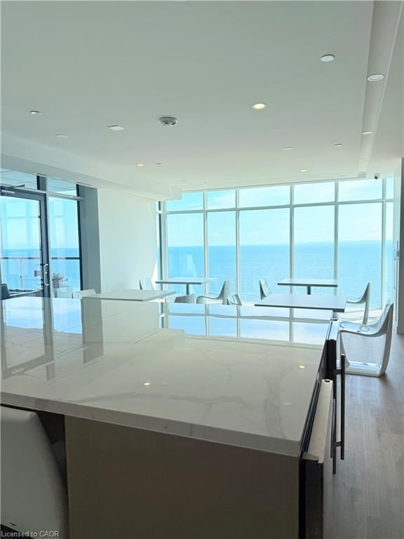 Condo/Apt Unit for sale at 309-370 Martha Street, Burlington, ON, L7R 0G9 - Central - MLS: 40806099