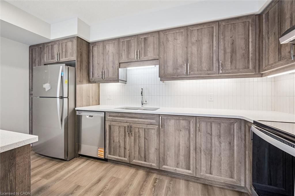Row/Townhouse sold at 40 Urbane Boulevard, Kitchener, ON, N2E 0H8 - Trussler - MLS: 40806653