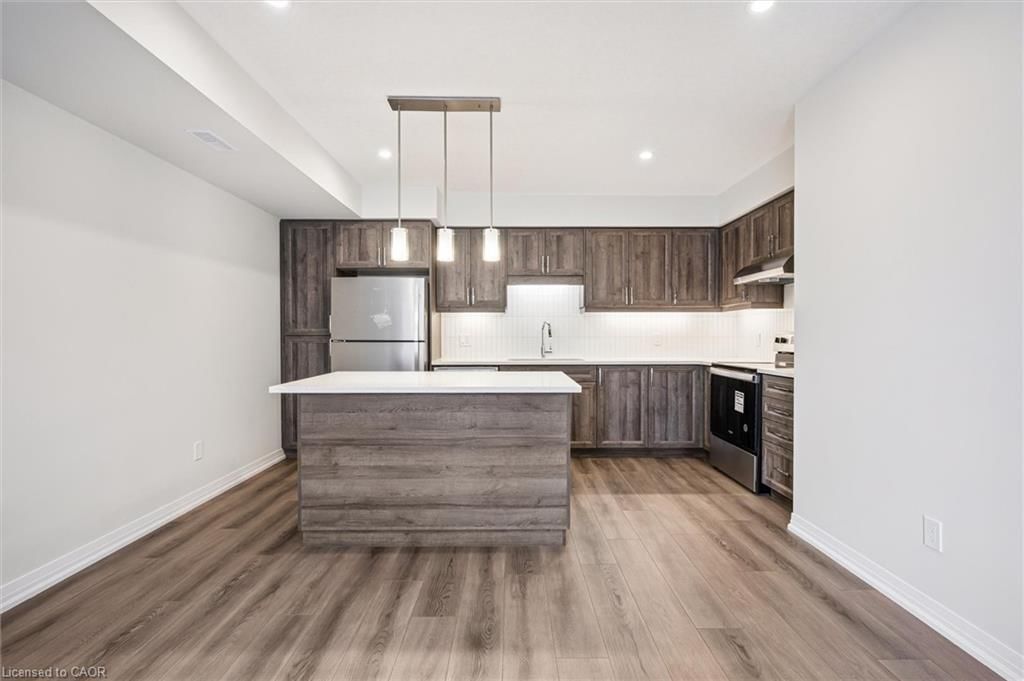 Row/Townhouse sold at 40 Urbane Boulevard, Kitchener, ON, N2E 0H8 - Trussler - MLS: 40806653