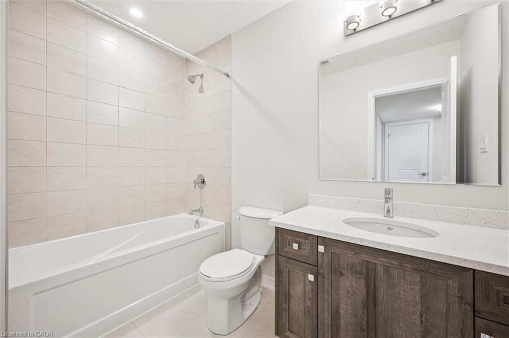 Row/Townhouse sold at 40 Urbane Boulevard, Kitchener, ON, N2E 0H8 - Trussler - MLS: 40806653