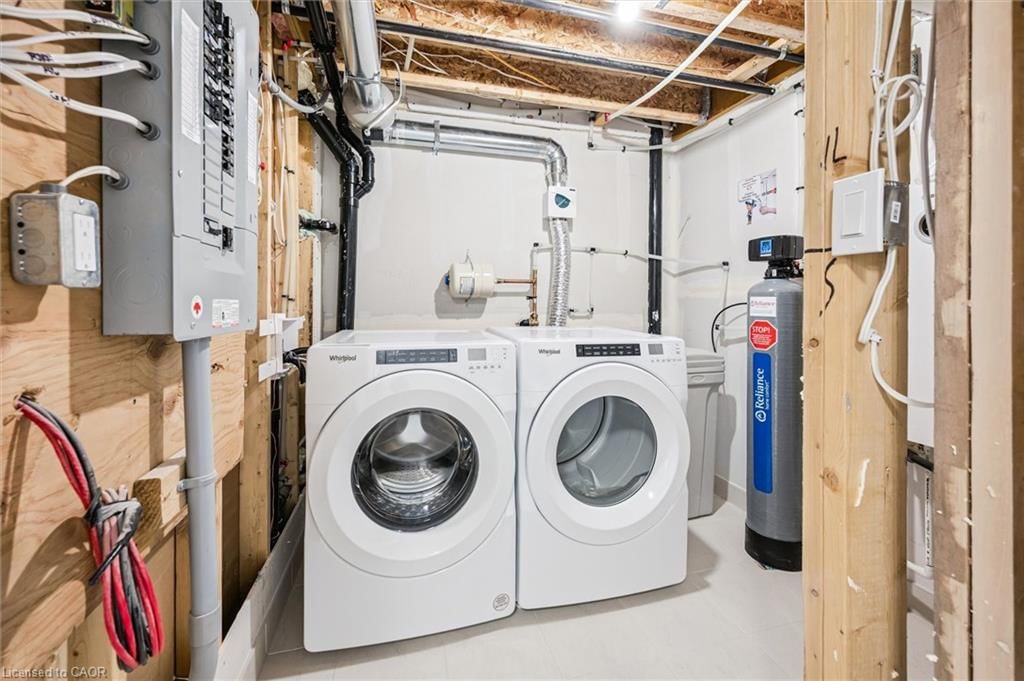 Row/Townhouse sold at 40 Urbane Boulevard, Kitchener, ON, N2E 0H8 - Trussler - MLS: 40806653