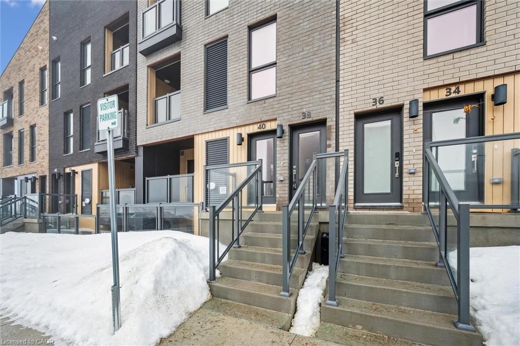 Row/Townhouse sold at 40 Urbane Boulevard, Kitchener, ON, N2E 0H8 - Trussler - MLS: 40806653