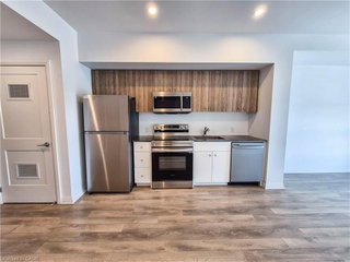 511 - 101 Golden Eagle Road