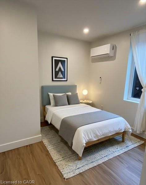 6 - 259 John Street S