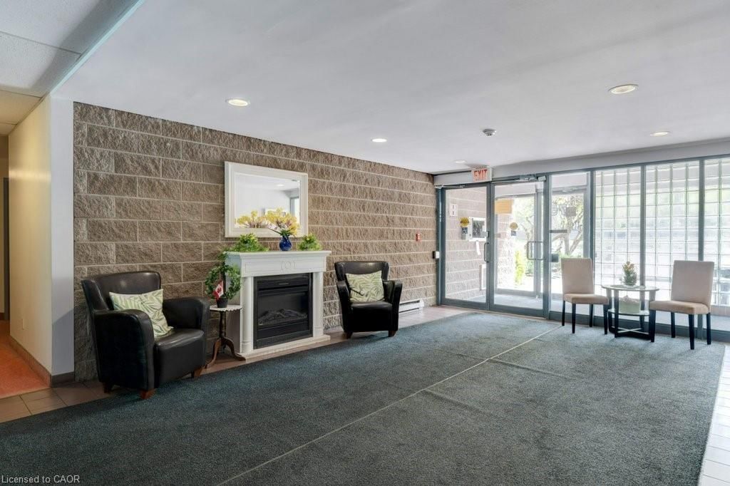 Condo/Apt Unit for lease at 207-175 Hunter Street, Hamilton, ON, L8N 4E7 - Corktown - MLS: 40807651