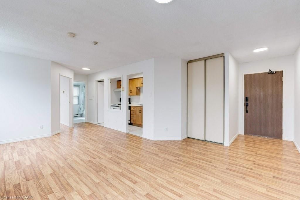 Condo/Apt Unit for lease at 207-175 Hunter Street, Hamilton, ON, L8N 4E7 - Corktown - MLS: 40807651