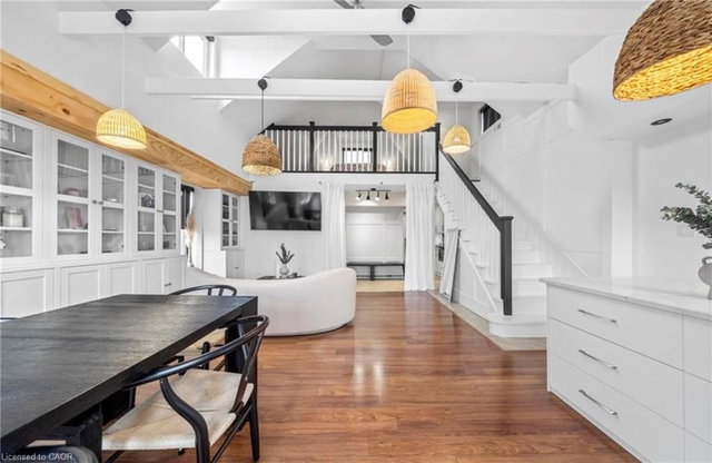 Upper - 215 Locke Street