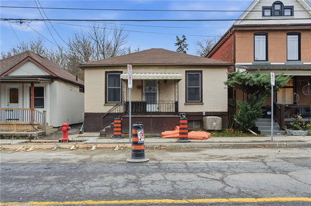 42 Burlington Street E