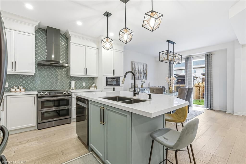 Single Family Residence for sale at 90 Robertson Road, Ancaster, ON, L9K 0H8 - Meadowlands - MLS: 40807999