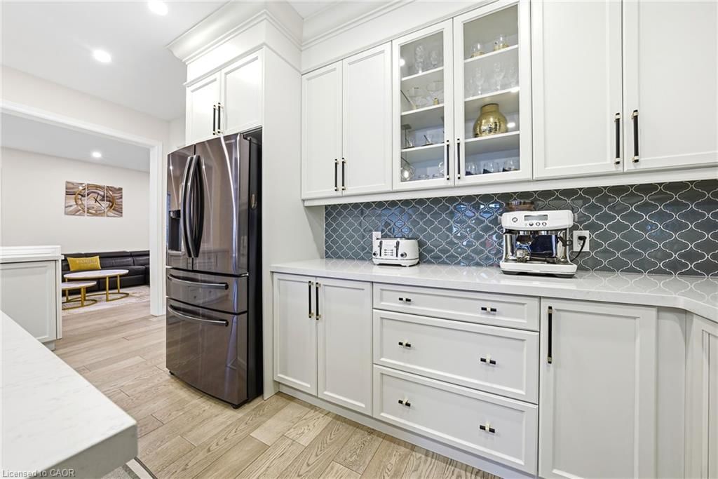 Single Family Residence for sale at 90 Robertson Road, Ancaster, ON, L9K 0H8 - Meadowlands - MLS: 40807999