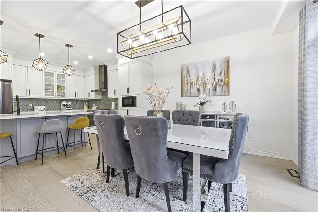 Single Family Residence for sale at 90 Robertson Road, Ancaster, ON, L9K 0H8 - Meadowlands - MLS: 40807999