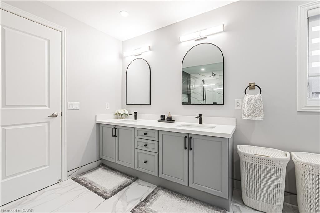 Single Family Residence for sale at 90 Robertson Road, Ancaster, ON, L9K 0H8 - Meadowlands - MLS: 40807999