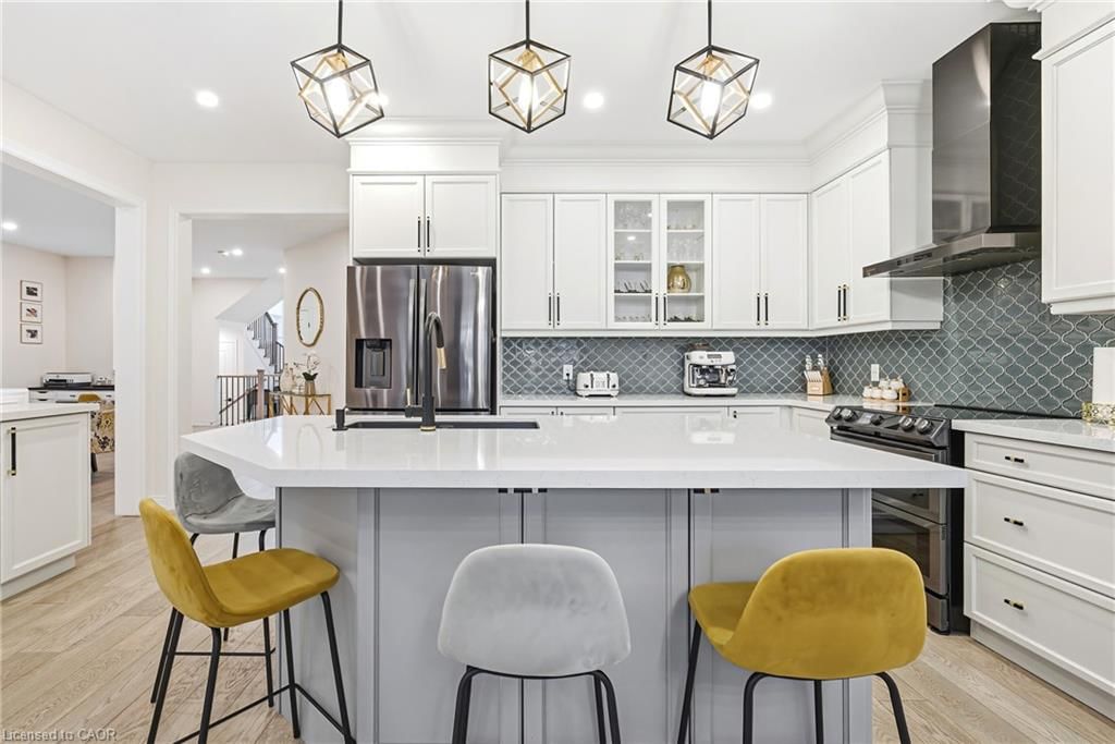 Single Family Residence for sale at 90 Robertson Road, Ancaster, ON, L9K 0H8 - Meadowlands - MLS: 40807999