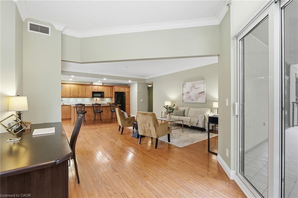 Condo/Apt Unit for sale at 512-399 Elizabeth Street, Burlington, ON, L7R 0A4 - Central - MLS: 40808026