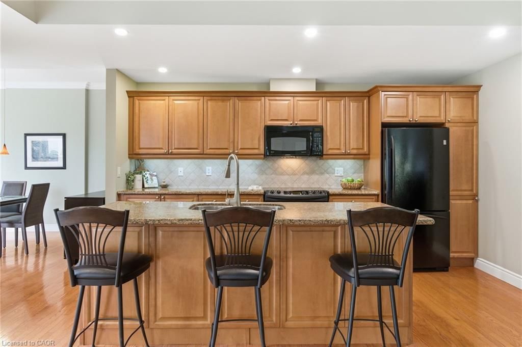 Condo/Apt Unit for sale at 512-399 Elizabeth Street, Burlington, ON, L7R 0A4 - Central - MLS: 40808026