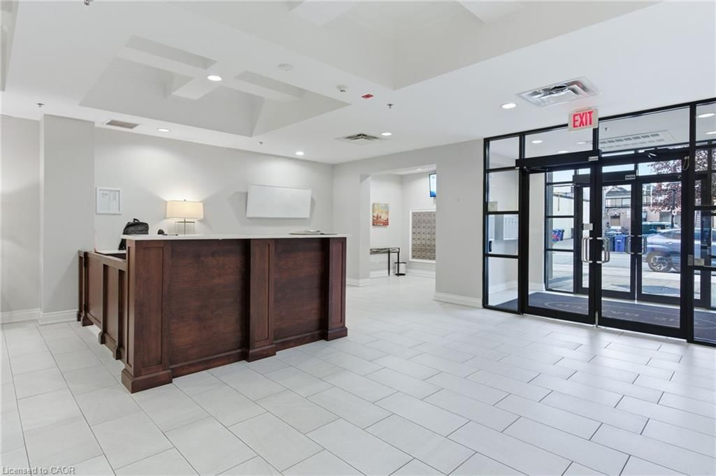 Condo/Apt Unit for sale at 512-399 Elizabeth Street, Burlington, ON, L7R 0A4 - Central - MLS: 40808026