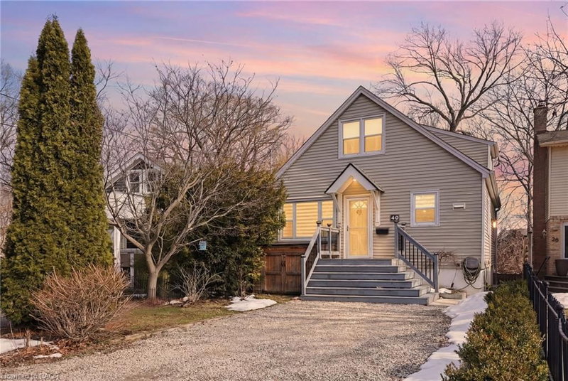 40 Runcorn Street, St. Catharines, Ontario