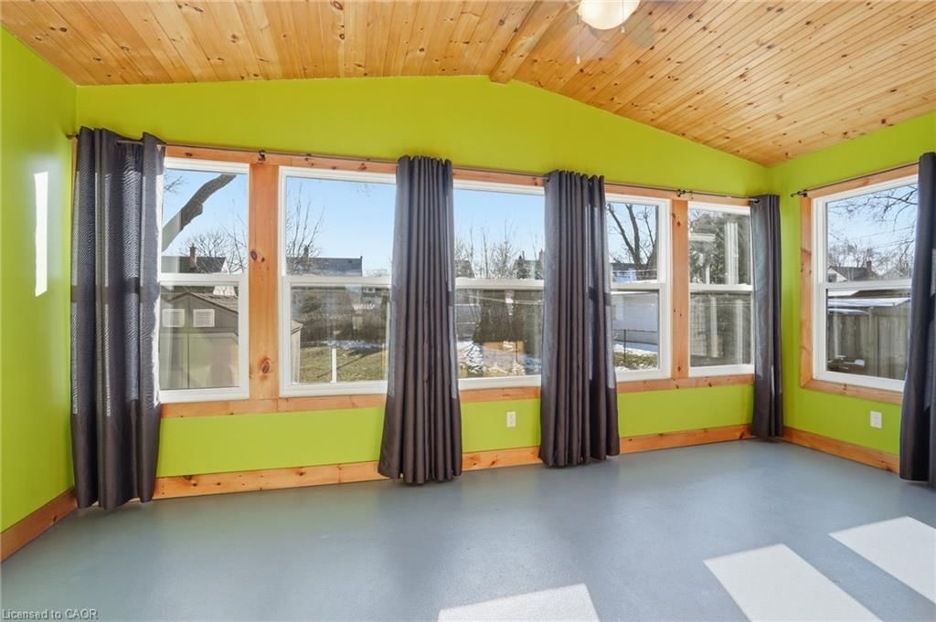 Single Family Residence for sale at 176 Adair Avenue, Hamilton, ON, L8H 6A9 - McQuesten - MLS: 40808422