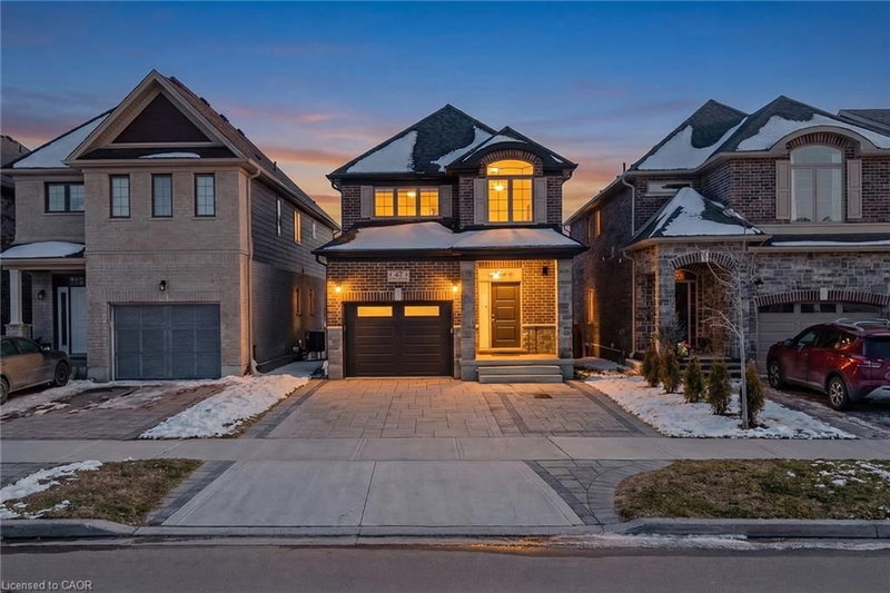 47 Pondcliffe Drive