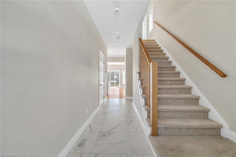 47 Pondcliffe Drive