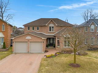 32 Kingfisher Crescent