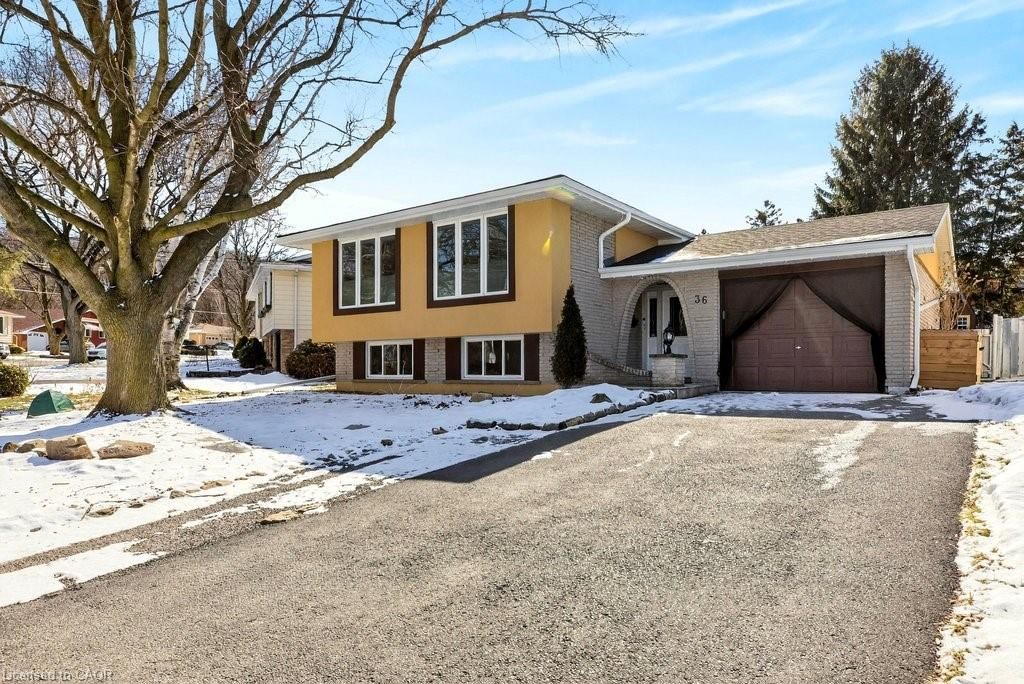 Single Family Residence for sale at 36 Hanover Place, Hamilton, ON, L8K 5X6 - Vincent - MLS: 40808908