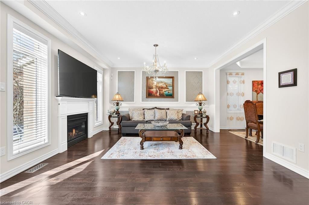 Single Family Residence for sale at 132 Grandell Drive, Ancaster, ON, L9K 0H7 - Meadowlands - MLS: 40809092