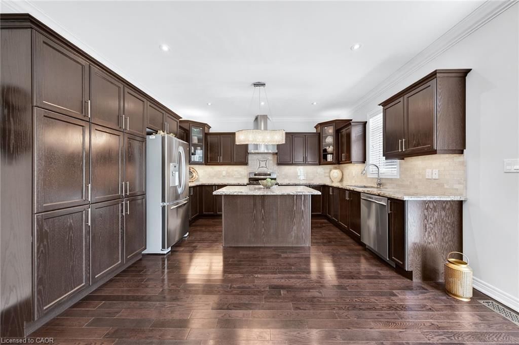 Single Family Residence for sale at 132 Grandell Drive, Ancaster, ON, L9K 0H7 - Meadowlands - MLS: 40809092