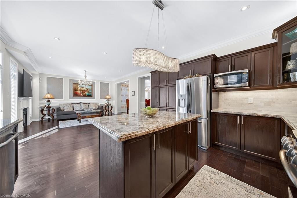 Single Family Residence for sale at 132 Grandell Drive, Ancaster, ON, L9K 0H7 - Meadowlands - MLS: 40809092