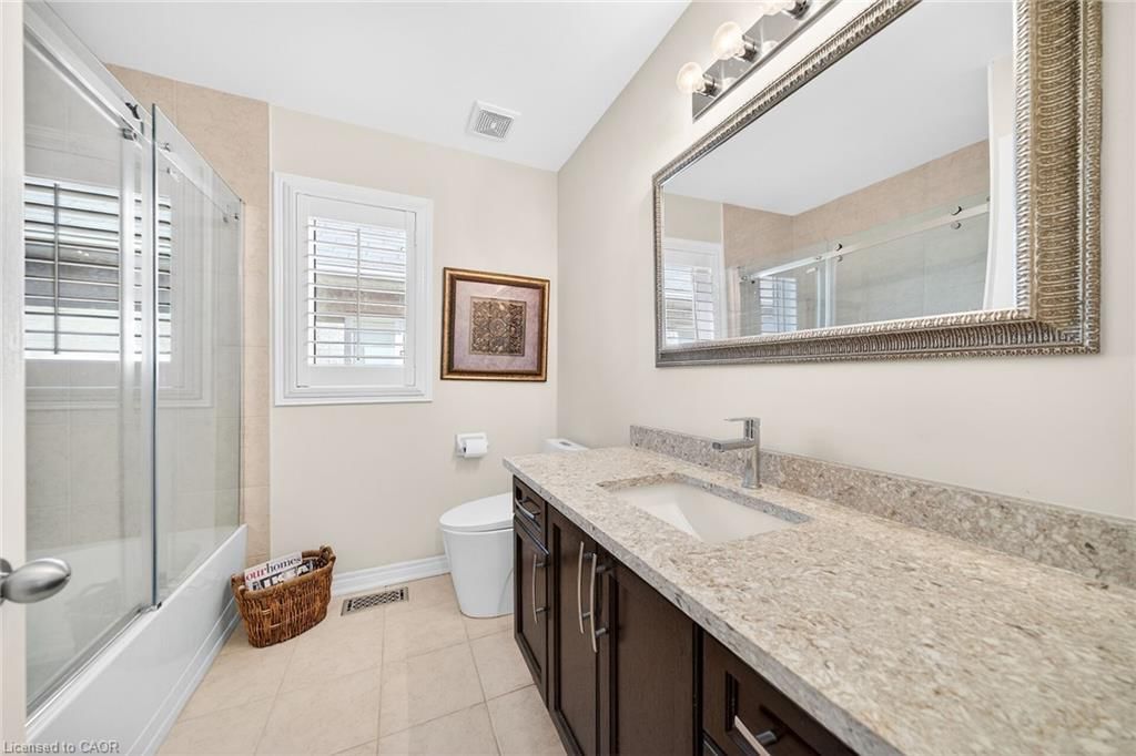 Single Family Residence for sale at 132 Grandell Drive, Ancaster, ON, L9K 0H7 - Meadowlands - MLS: 40809092