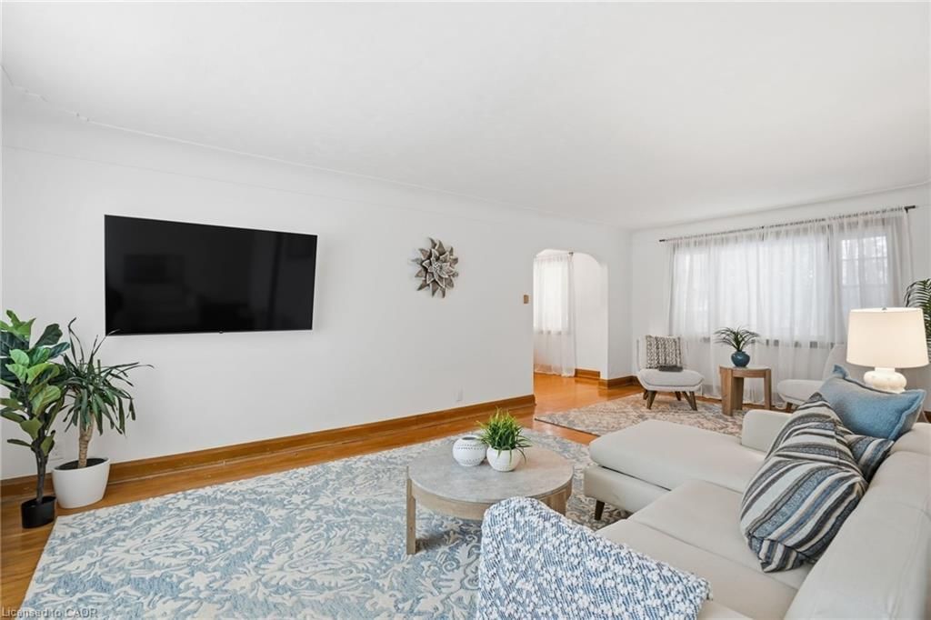 Single Family Residence for sale at 170 Dufferin Street, Hamilton, ON, L8S 3N7 - Westdale North - MLS: 40809151