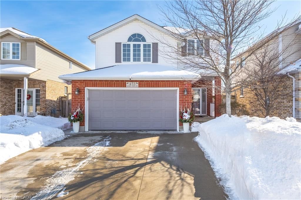 Single Family Residence sold at 453 Sandy Cove Crescent, Waterloo, ON, N2K 4B6 - Colonial Acres/East Bridge - MLS: 40809355