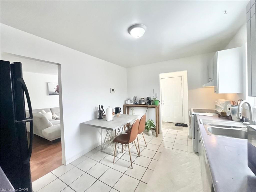 Single Family Residence for sale at 338 Fleming Drive, London, ON, N5V 4Y6 - East D - MLS: 40809393