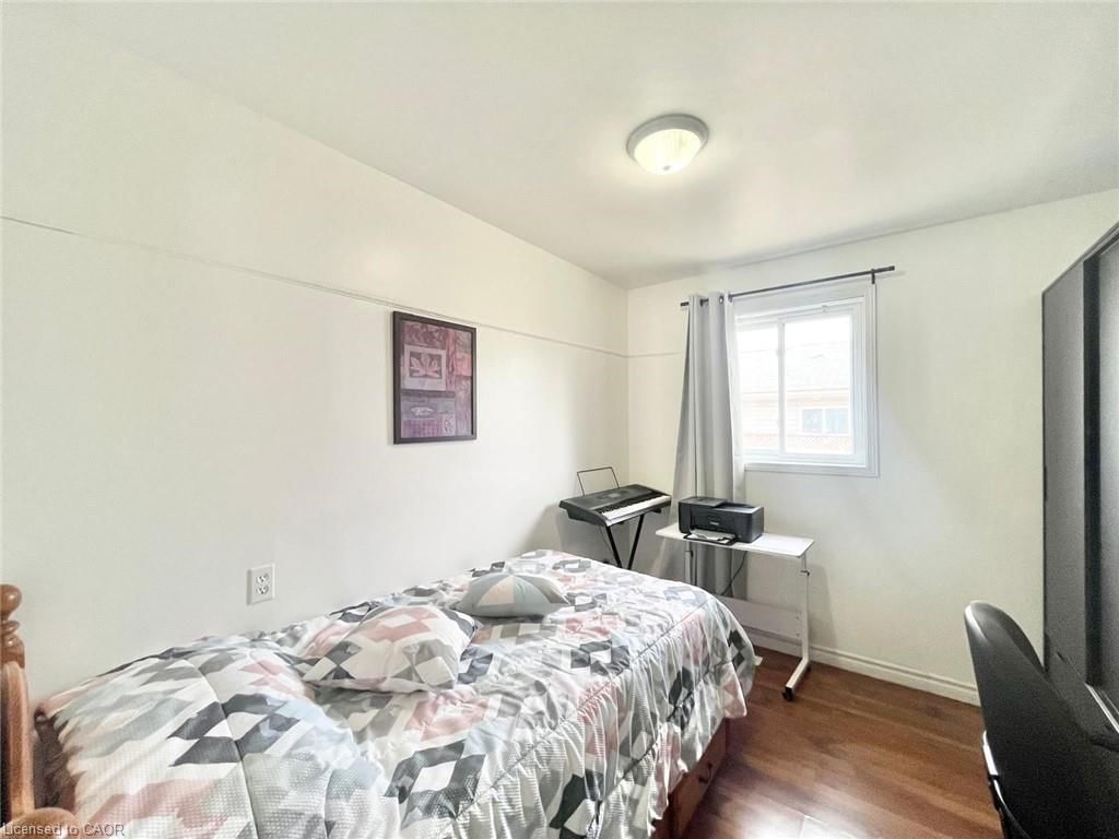 Single Family Residence for sale at 338 Fleming Drive, London, ON, N5V 4Y6 - East D - MLS: 40809393