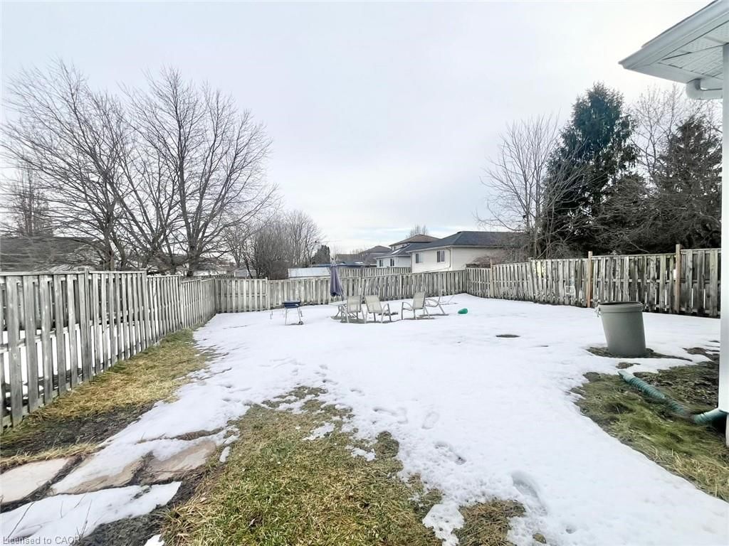Single Family Residence for sale at 338 Fleming Drive, London, ON, N5V 4Y6 - East D - MLS: 40809393