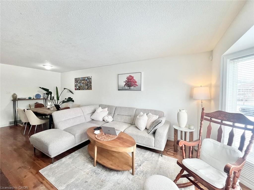 Single Family Residence for sale at 338 Fleming Drive, London, ON, N5V 4Y6 - East D - MLS: 40809393