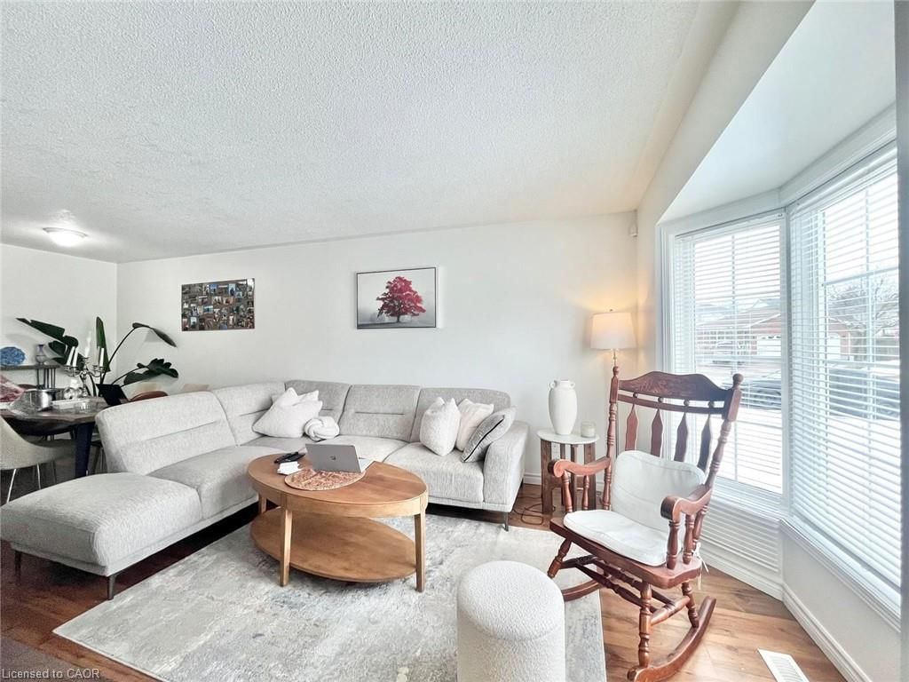 Single Family Residence for sale at 338 Fleming Drive, London, ON, N5V 4Y6 - East D - MLS: 40809393