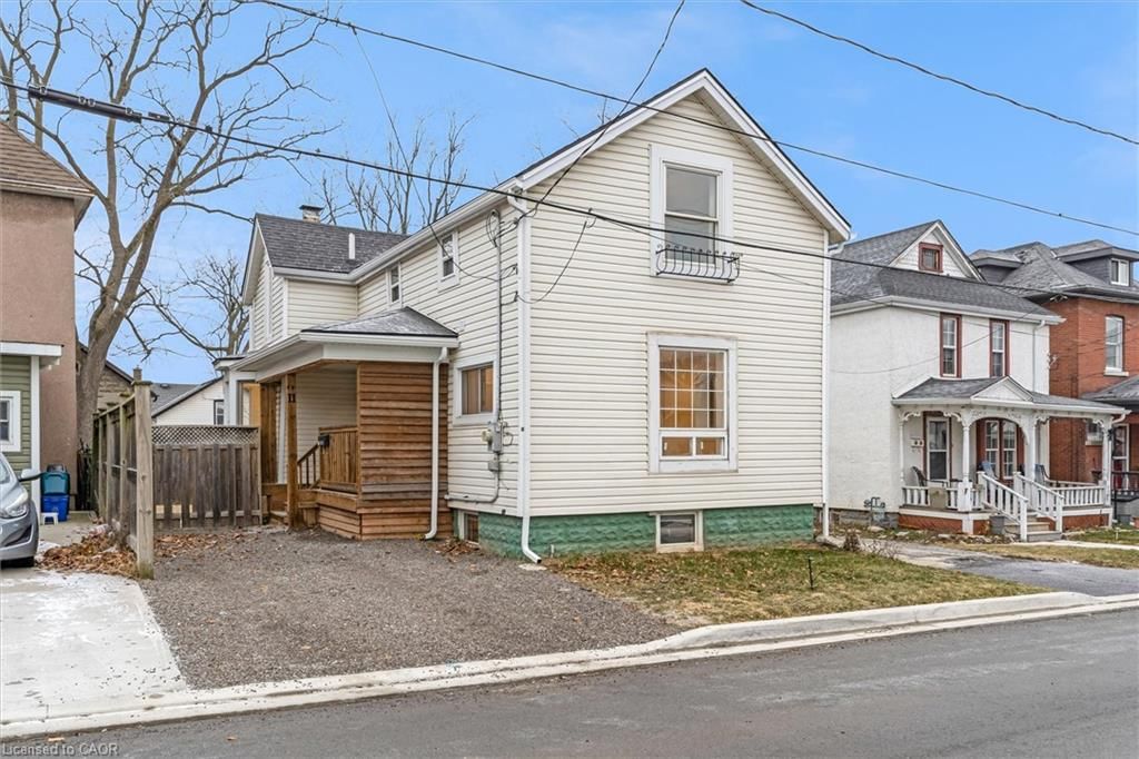 Single Family Residence for sale at 11 Albina Street, Welland, ON, L3C 1P2 - Welland Downtown - MLS: 40809762