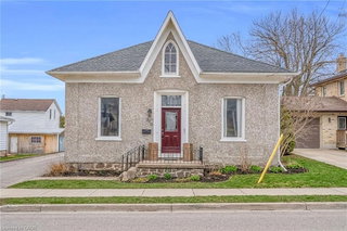 240 Elizabeth Street W