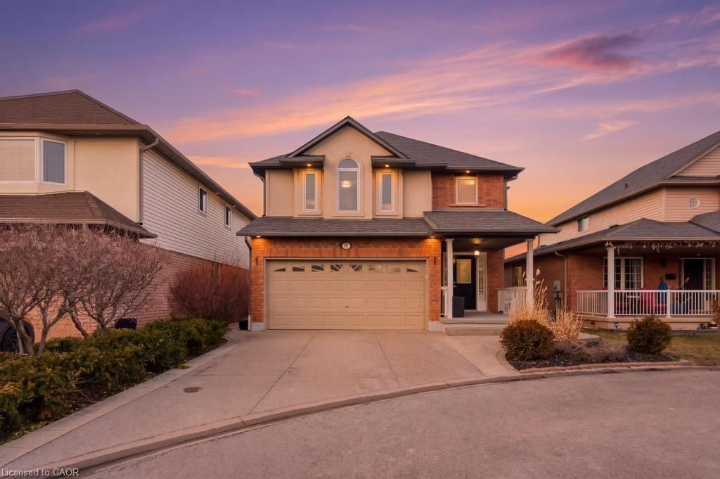 Single Family Residence sold at 7 Vidal Court, Grimsby, ON, L3M 5R8 - Grimsby East (542) - MLS: 40810267