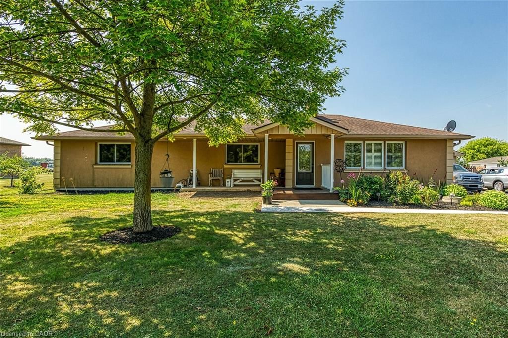 Single Family Residence sold at 982 Highland Road, Stoney Creek, ON, L8J 3G9 - Stoney Creek Escarpment - MLS: 40810323